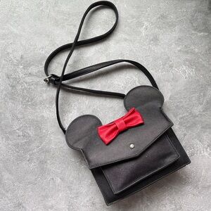 Black Minnie Mouse Ear Crossbody Bag/Clutch with Red Bow Disney vibes